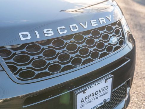 Used 2025 Land Rover Discovery Sport S image 16