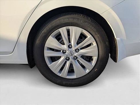 New 2025 Nissan Sentra S image 9