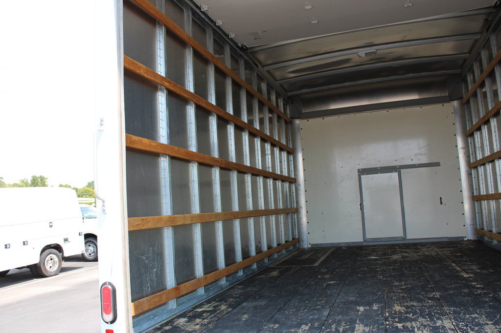 Used 2022 Chevrolet Express 3500 w/ Power Convenience Package RWD image 14