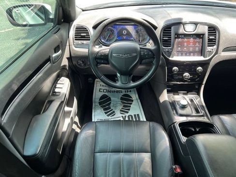 Used 2021 Chrysler 300 S RWD image 29
