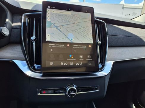 New 2026 Volvo XC90 T8 Core w/ Protection Package Premier image 15