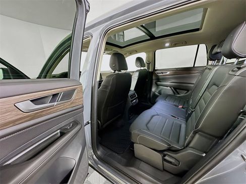 New 2026 Volkswagen Atlas SEL image 17