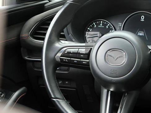 Used 2024 MAZDA MAZDA3 s image 10