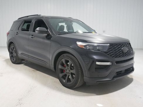 Used 2020 Ford Explorer ST w/ ST Street Pack image 3