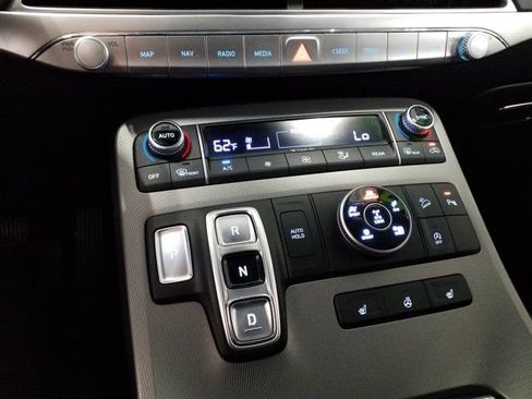 Used 2022 Hyundai Palisade SEL w/ 8P Bench Seat Package AWD/4WD image 7