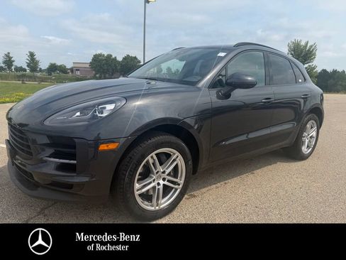 Used 2021 Porsche Macan AWD/4WD image 1
