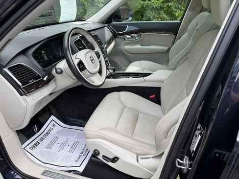 Used 2017 Volvo XC90 T6 Momentum w/ Vision Package AWD/4WD image 14