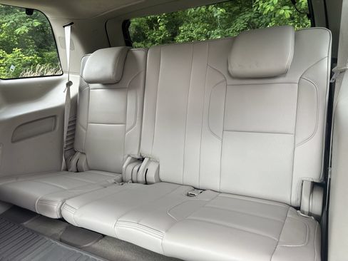 Used 2016 GMC Yukon Denali w/ Open Road Package AWD/4WD image 23