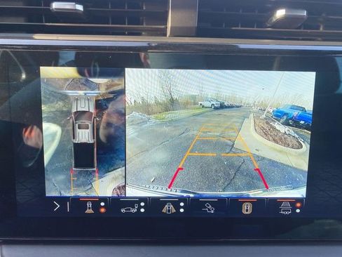 Used 2024 GMC Sierra 3500 Denali Ultimate image 15