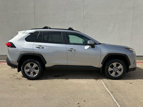 Used 2023 Toyota RAV4 XLE image 8