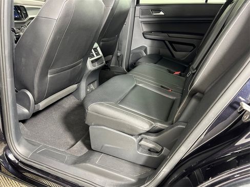 Used 2020 Volkswagen Atlas Cross Sport SEL image 23