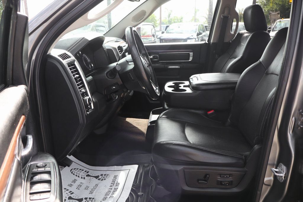 Used 2013 RAM 1500 Laramie w/ Convenience Group AWD/4WD image 16