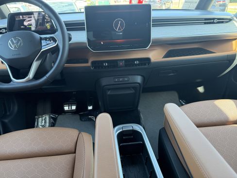 New 2025 Volkswagen ID. Buzz Pro S image 15