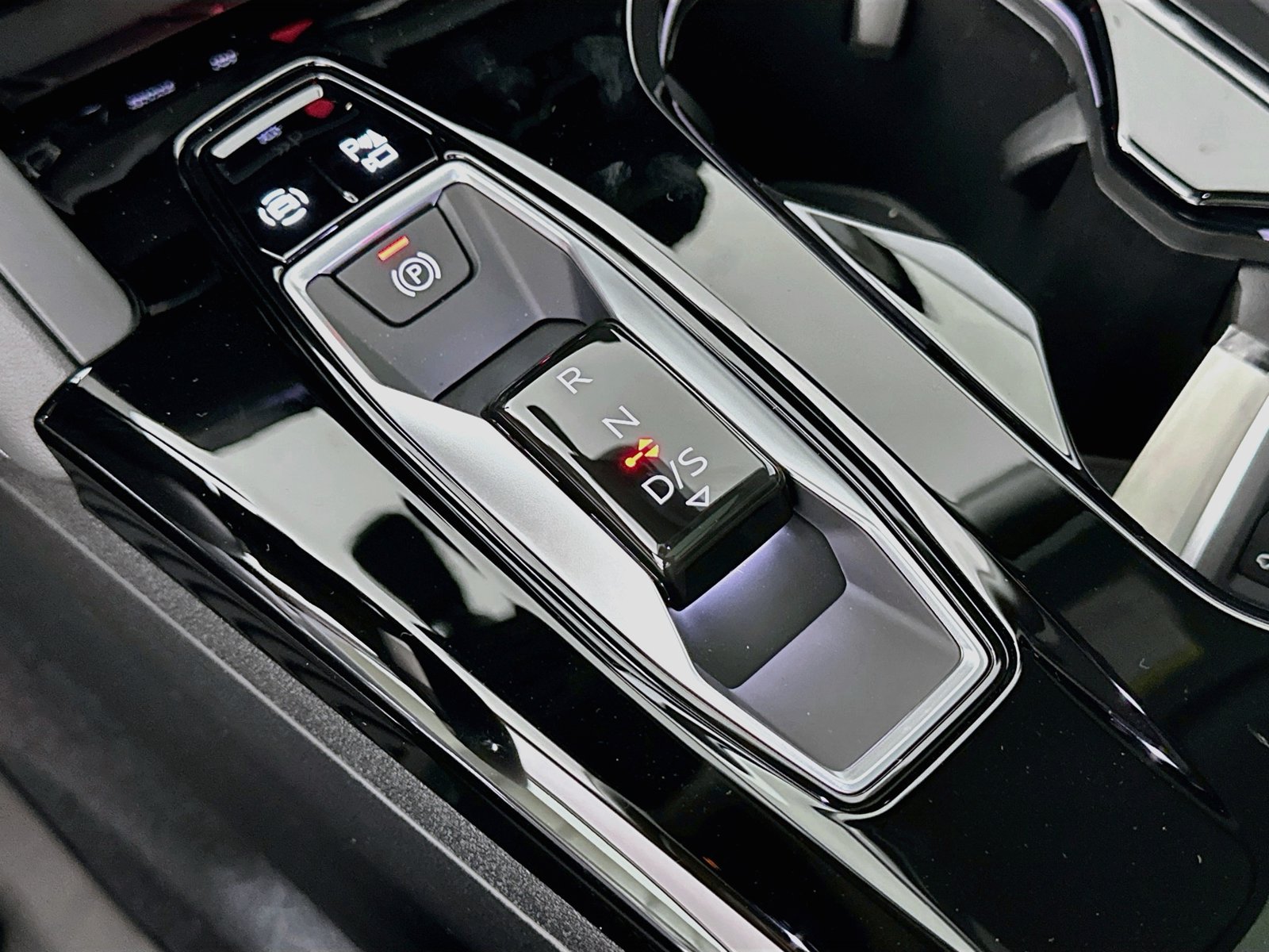 New 2026 Audi Q5 Premium Plus AWD/4WD image 28