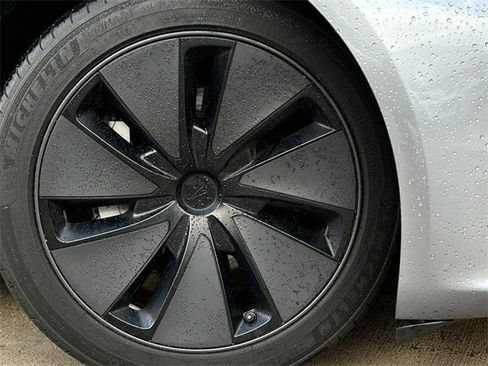 Used 2025 Tesla Model 3 Long Range image 10