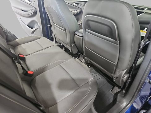 Used 2023 Buick Encore GX Preferred w/ Cold Weather Comfort Package FWD image 14
