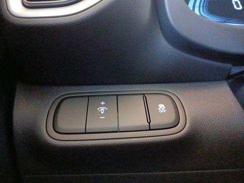 New 2025 Hyundai Venue SE image 22