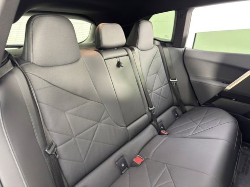 Used 2022 BMW iX xDrive50 w/ Premium Package image 43