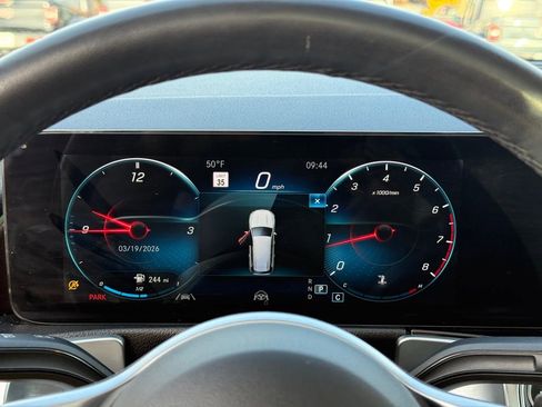 Used 2022 Mercedes-Benz GLB 250 4MATIC image 17