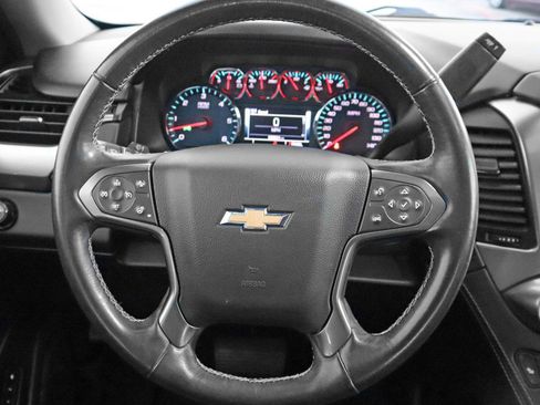 Used 2020 Chevrolet Suburban LT image 21