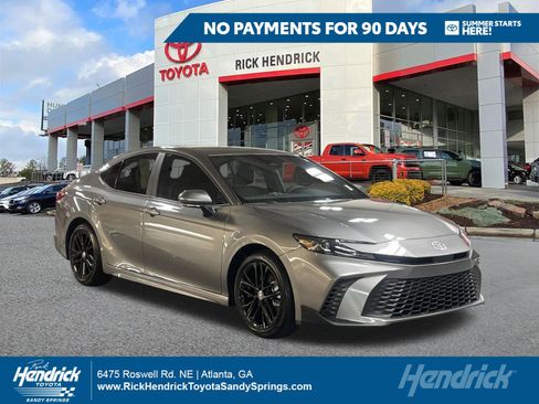 Certified 2026 Toyota Camry SE w/ Convenience Package FWD image 1
