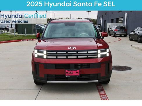 Used 2025 Hyundai Santa Fe SEL image 3