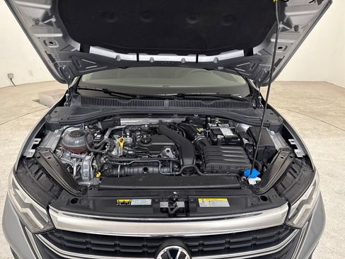 Used 2024 Volkswagen Jetta SE FWD image 14
