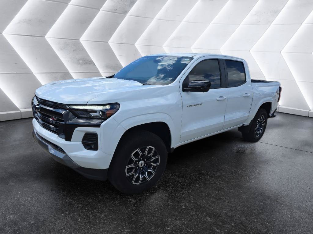 Used 2024 Chevrolet Colorado Z71 w/ Z71 Convenience Package 2 AWD/4WD image 1