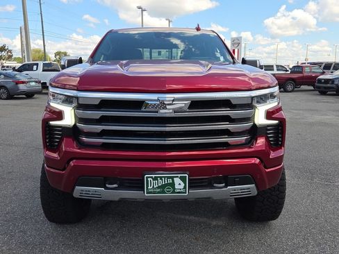 Used 2023 Chevrolet Silverado 1500 High Country w/ High Country Premium Package AWD/4WD image 17