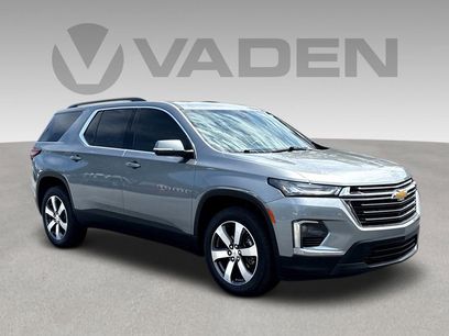 Used 2023 Chevrolet Traverse LT w/ LT Premium Package