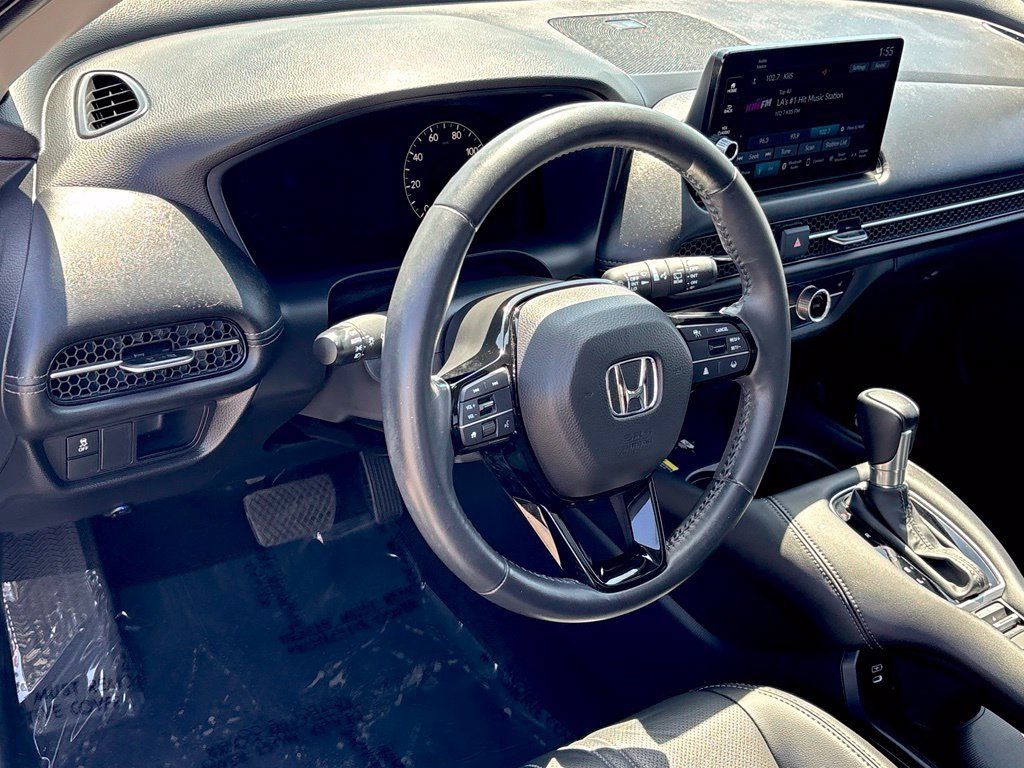 Used 2025 Honda HR-V EX-L image 9
