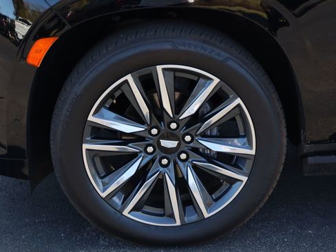 Used 2021 Cadillac Escalade Sport Platinum image 38