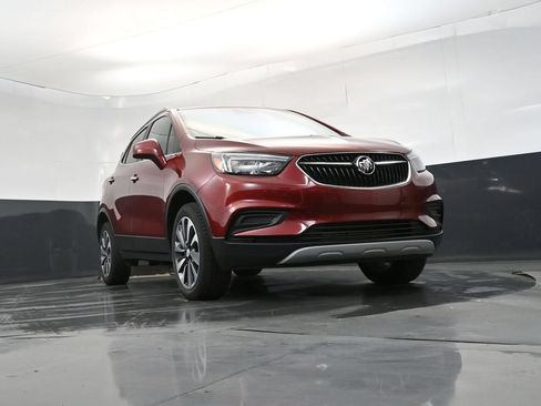Used 2021 Buick Encore Preferred AWD/4WD image 25