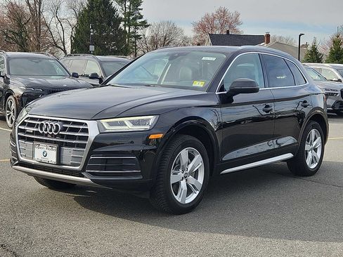 Used 2019 Audi Q5 2.0T Premium Plus w/ Premium Plus Package image 3