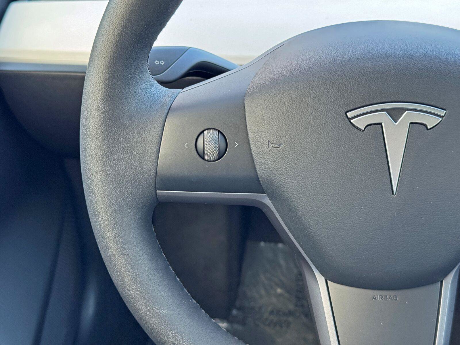 Used 2021 Tesla Model 3 Standard Range Plus RWD image 19