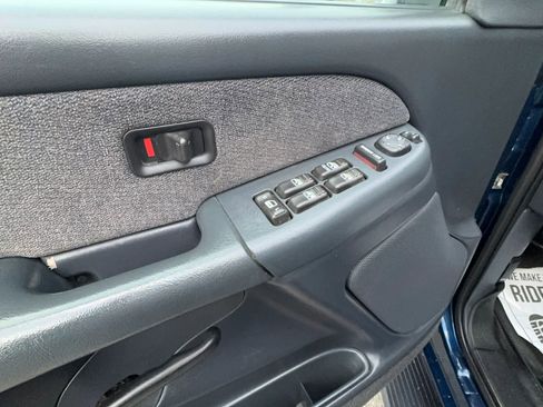 Used 2002 GMC Sierra 2500 2WD Crew Cab HD image 8