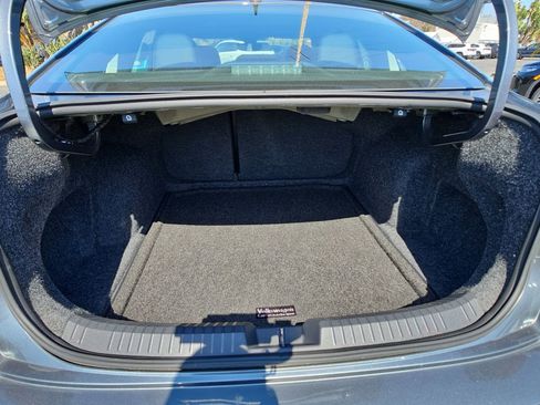 Certified 2023 Volkswagen Jetta SE w/ Panoramic Sunroof Package FWD image 12