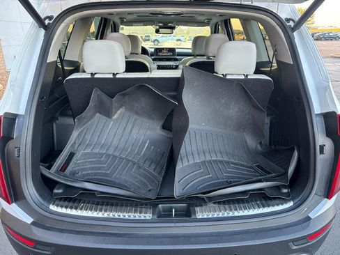 Used 2022 Kia Telluride SX w/ Towing Package FWD image 7
