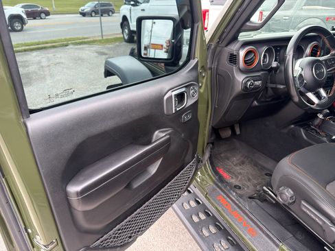 Used 2021 Jeep Gladiator Mojave w/ Trailer Tow Package AWD/4WD image 7