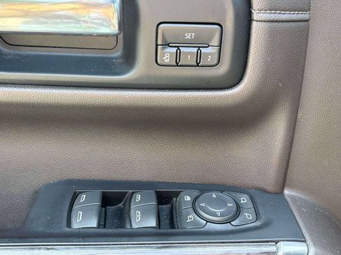 Used 2019 Chevrolet Silverado 1500 LTZ w/ Safety Package AWD/4WD image 7