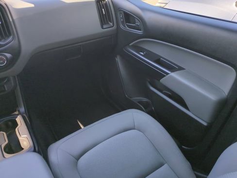 Used 2019 Chevrolet Colorado W/T w/ WT Convenience Package image 16