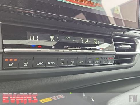 Certified 2026 Toyota Sienna Limited image 10