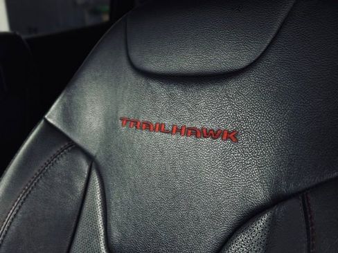 Used 2022 Jeep Compass Trailhawk w/ Trailhawk Elite Group image 20