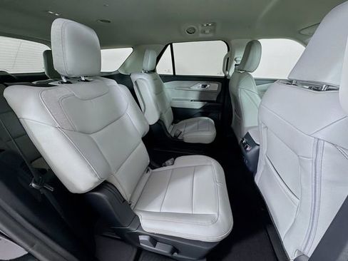 New 2026 Ford Explorer Active w/ Active Comfort Package image 27