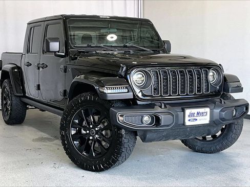 Used 2024 Jeep Gladiator Sport AWD/4WD image 33