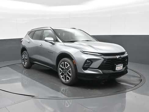 New 2026 Chevrolet Blazer RS image 2