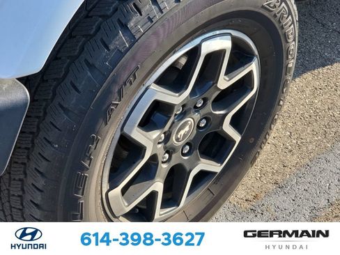 Used 2024 Ford Bronco Outer Banks AWD/4WD image 12