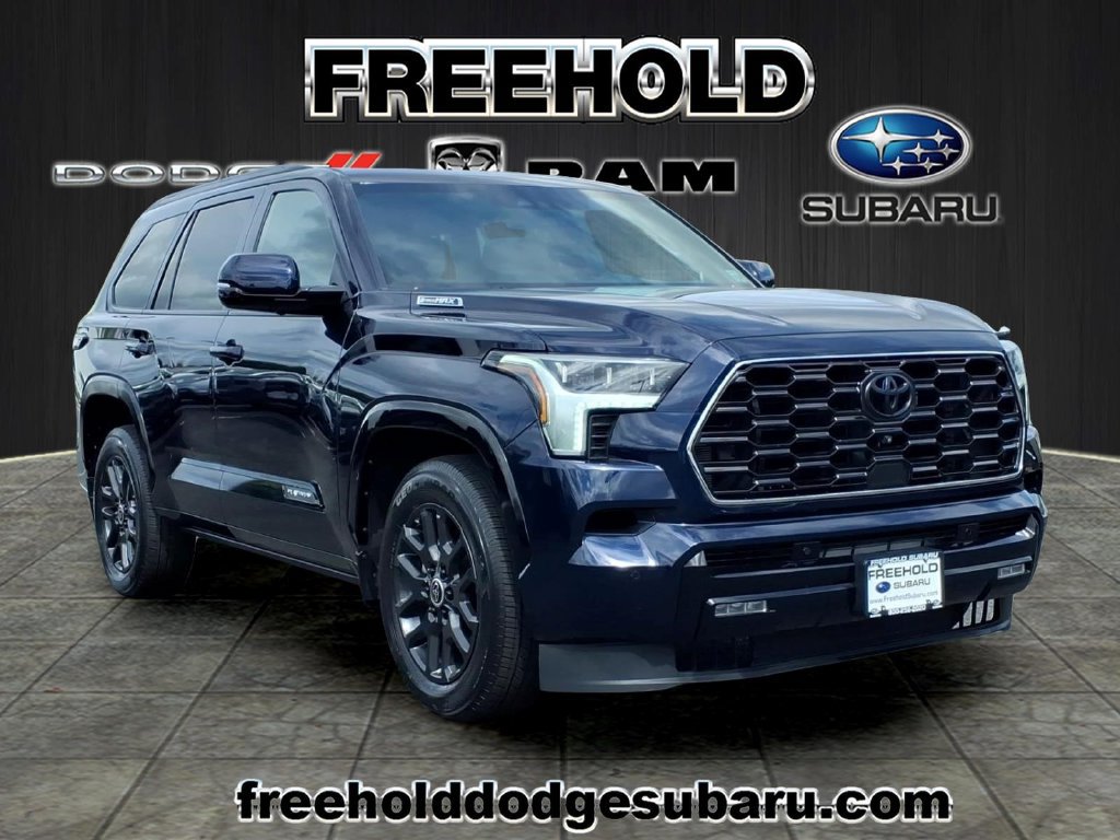 Used 2024 Toyota Sequoia Platinum AWD/4WD image 1