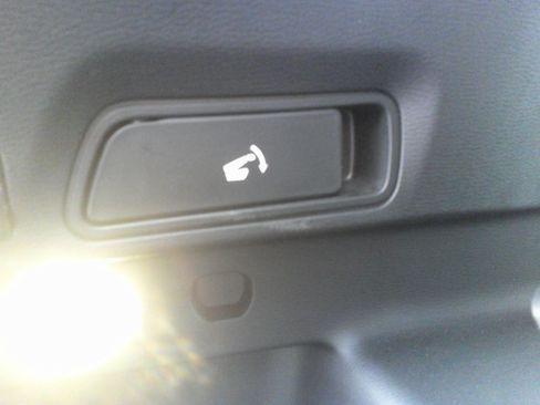 Used 2025 Mitsubishi Outlander SE AWD/4WD image 34