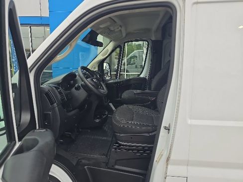 Used 2023 RAM ProMaster 2500 FWD image 10